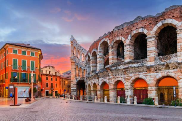 Arena - Verona Centro - Appartamento Elegante المظهر الخارجي الصورة